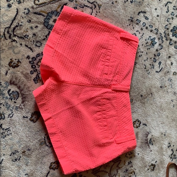 Lilly Pulitzer The Walsh Shorts - Picture 2 of 2